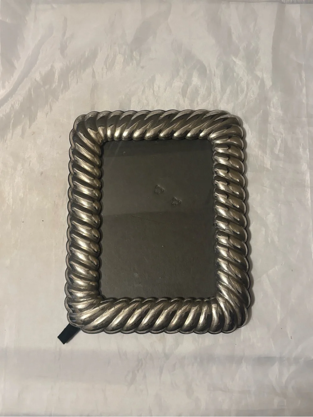 Silver Toned Wavy -Edge Photo Frame